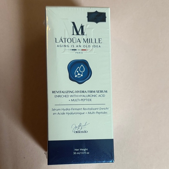 Lotau Revitalizing Hydra Firm Serum Enriched with Hyaluronic AcidBNIB